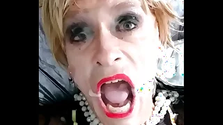 Fiona Fetished&colon; Cumfaced